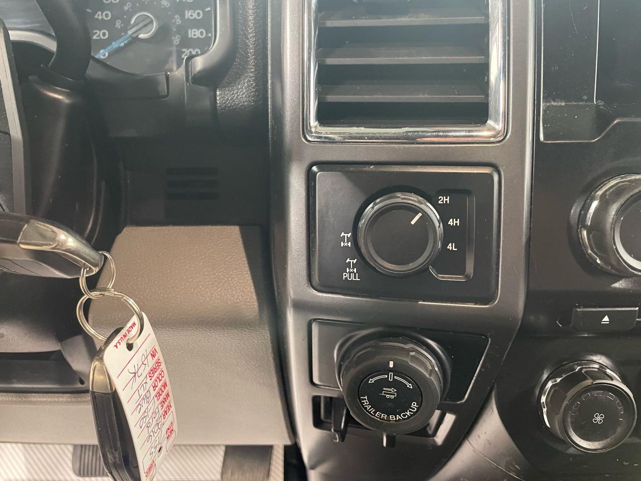 2016 Ford F-150 XLT Photo16