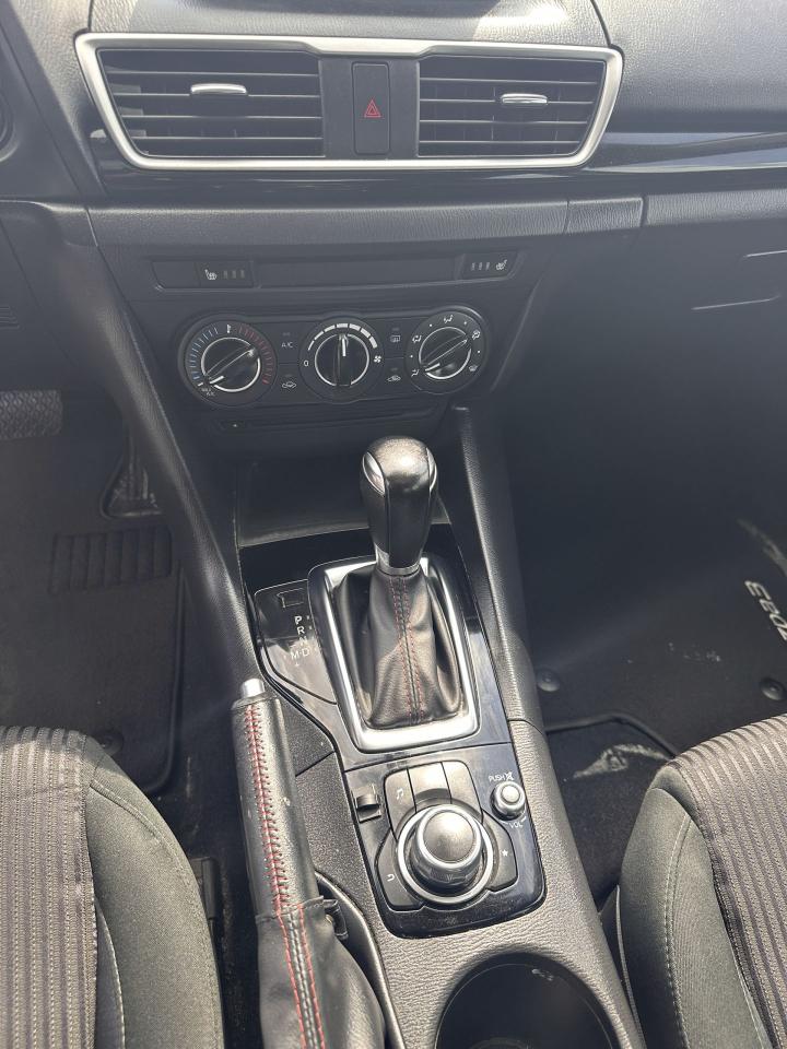 2015 Mazda MAZDA3 GS - Photo #10