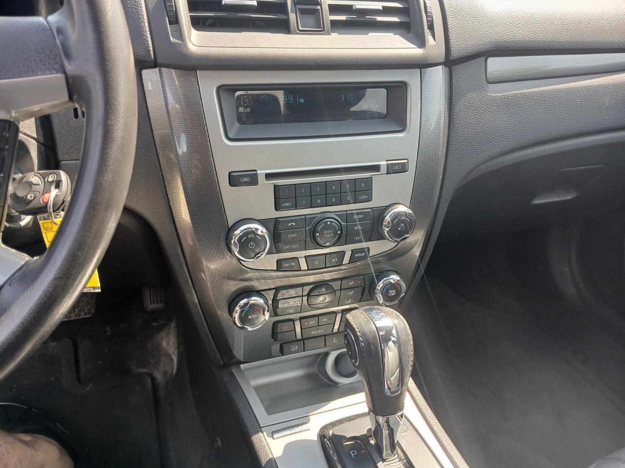 2011 Ford Fusion SEL - Photo #14
