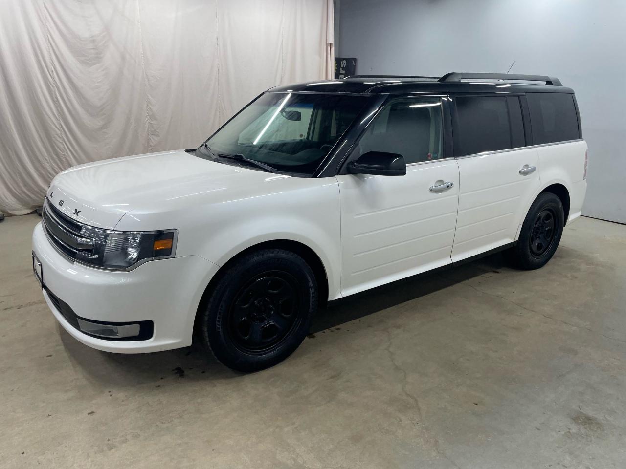2015 Ford Flex SEL Photo3