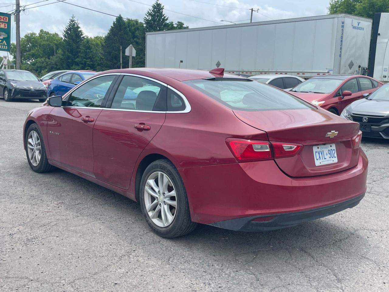 2016 Chevrolet Malibu LT - Photo #4