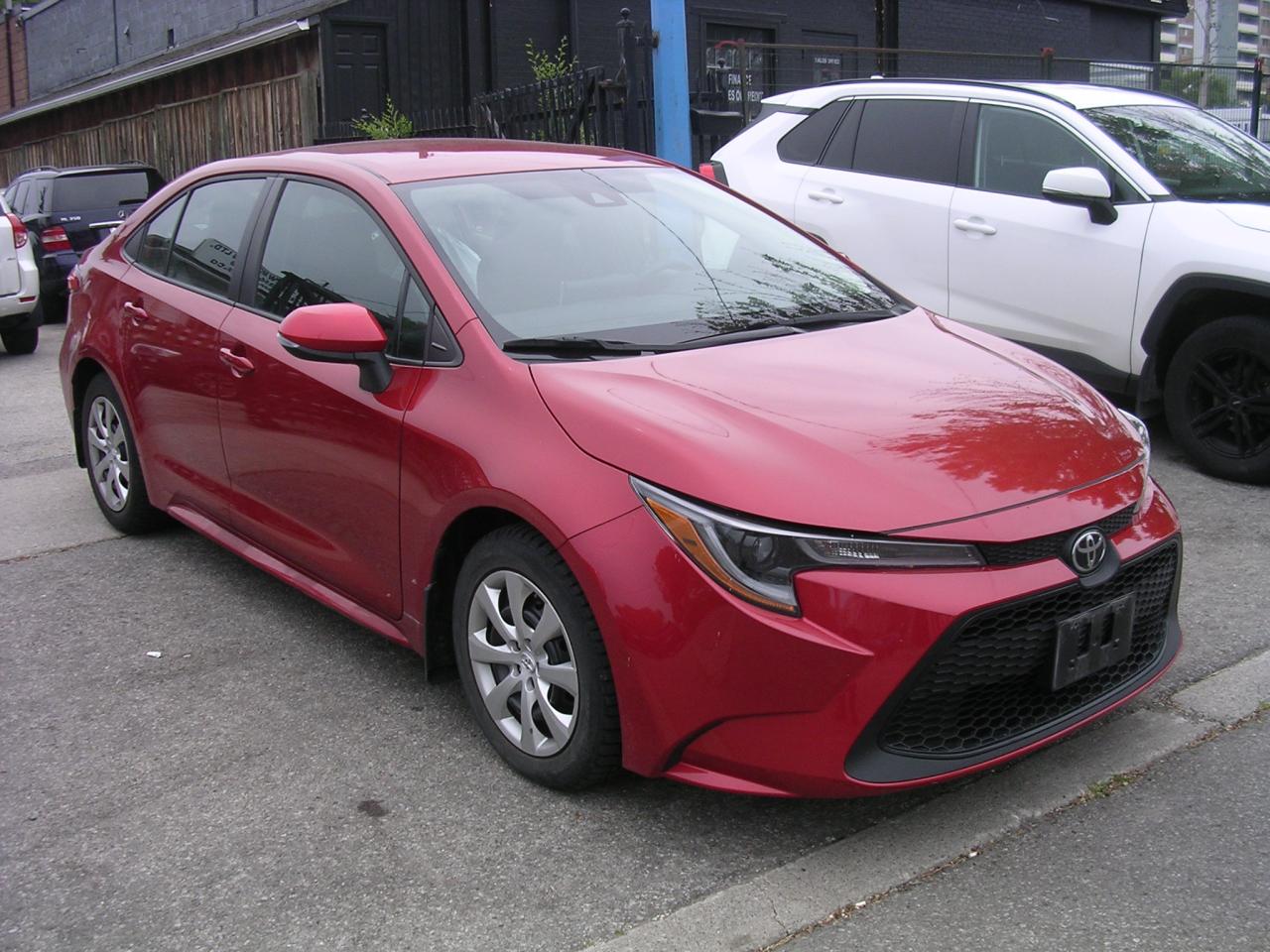 2020 Toyota Corolla LE - Photo #2