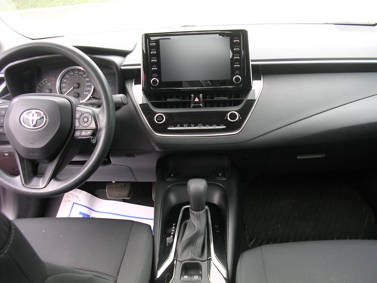 2020 Toyota Corolla LE - Photo #7