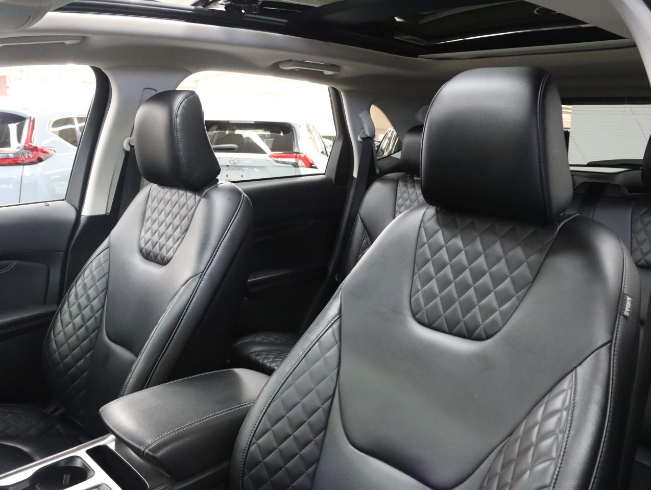 2023 Ford Edge TITANIUM | AWD | Leather | Sunroof | BSM | CarPlay