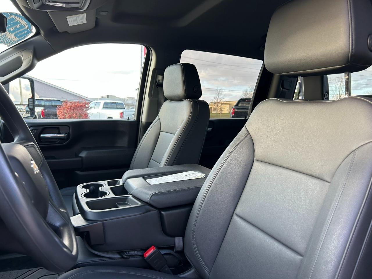 2025 Chevrolet Silverado 2500 HD Work Truck Photo4