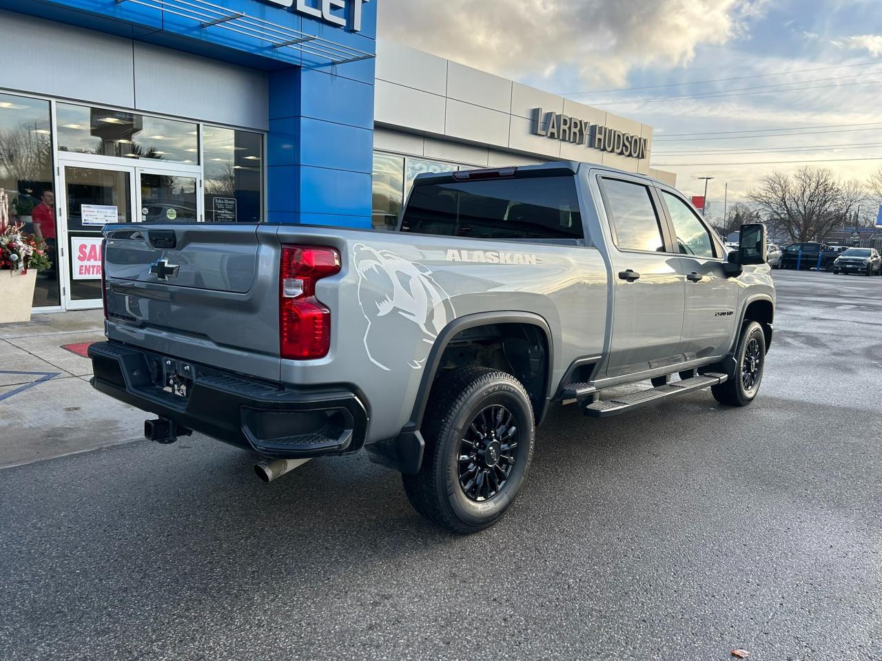 2025 Chevrolet Silverado 2500 HD Work Truck Photo2
