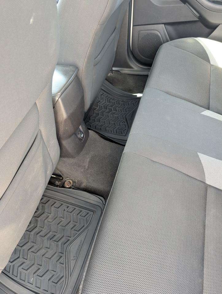 2014 Ford Focus SE - Photo #6