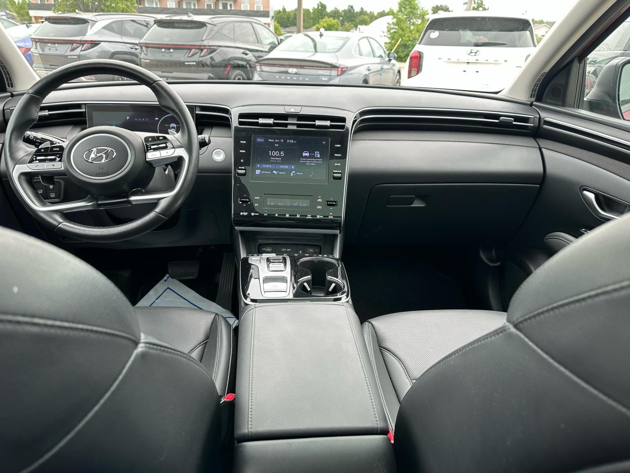 2022 Hyundai Tucson Hybrid Luxury Photo12