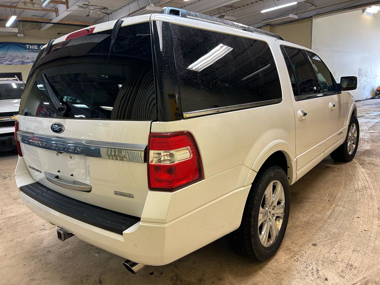 2017 Ford Expedition Platinum - Photo #3