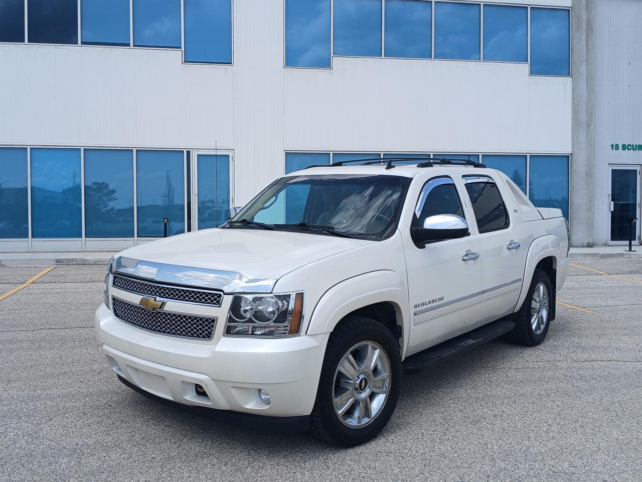 Used 2010 Chevrolet Avalanche LTZ for sale in Winnipeg, MB