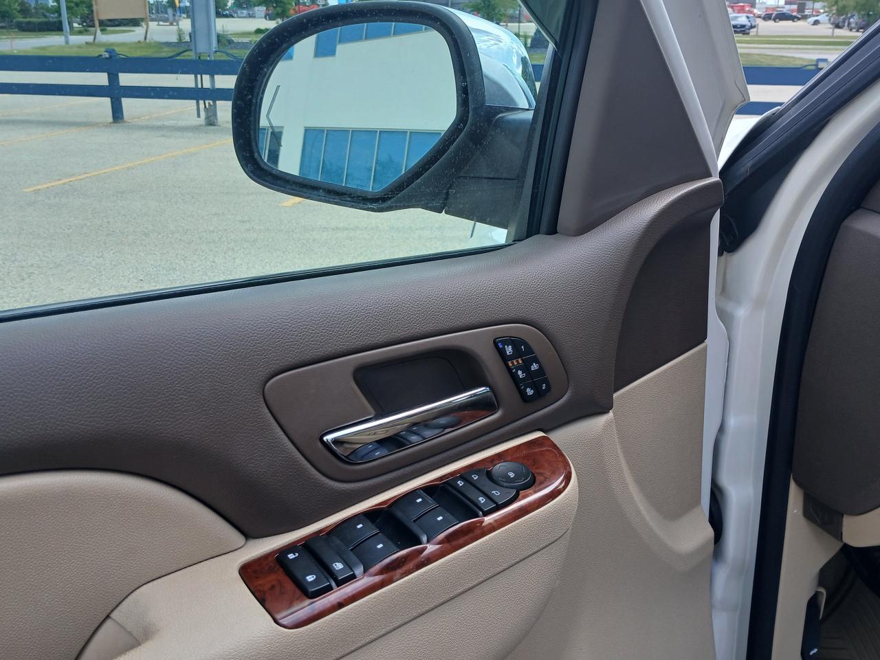 2010 Chevrolet Avalanche LTZ - Photo #13