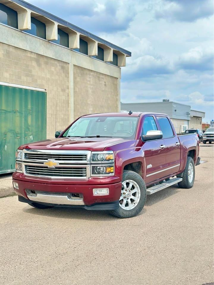 2014 Chevrolet Silverado 1500 High Country - Photo #2