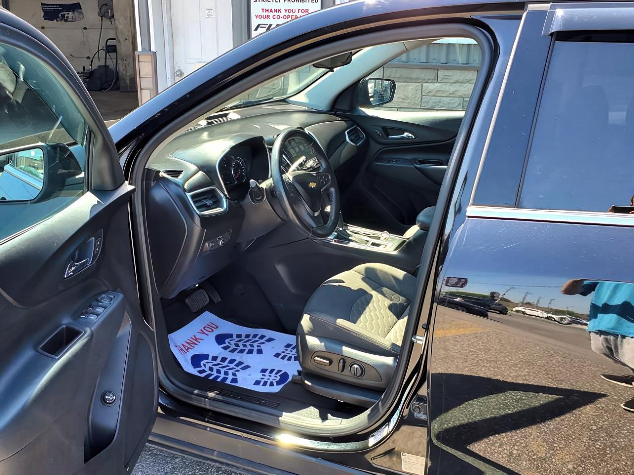2018 Chevrolet Equinox LT-PANORAMIC SUNROOF-REMOTE START-HEATED SEATS - Photo #9
