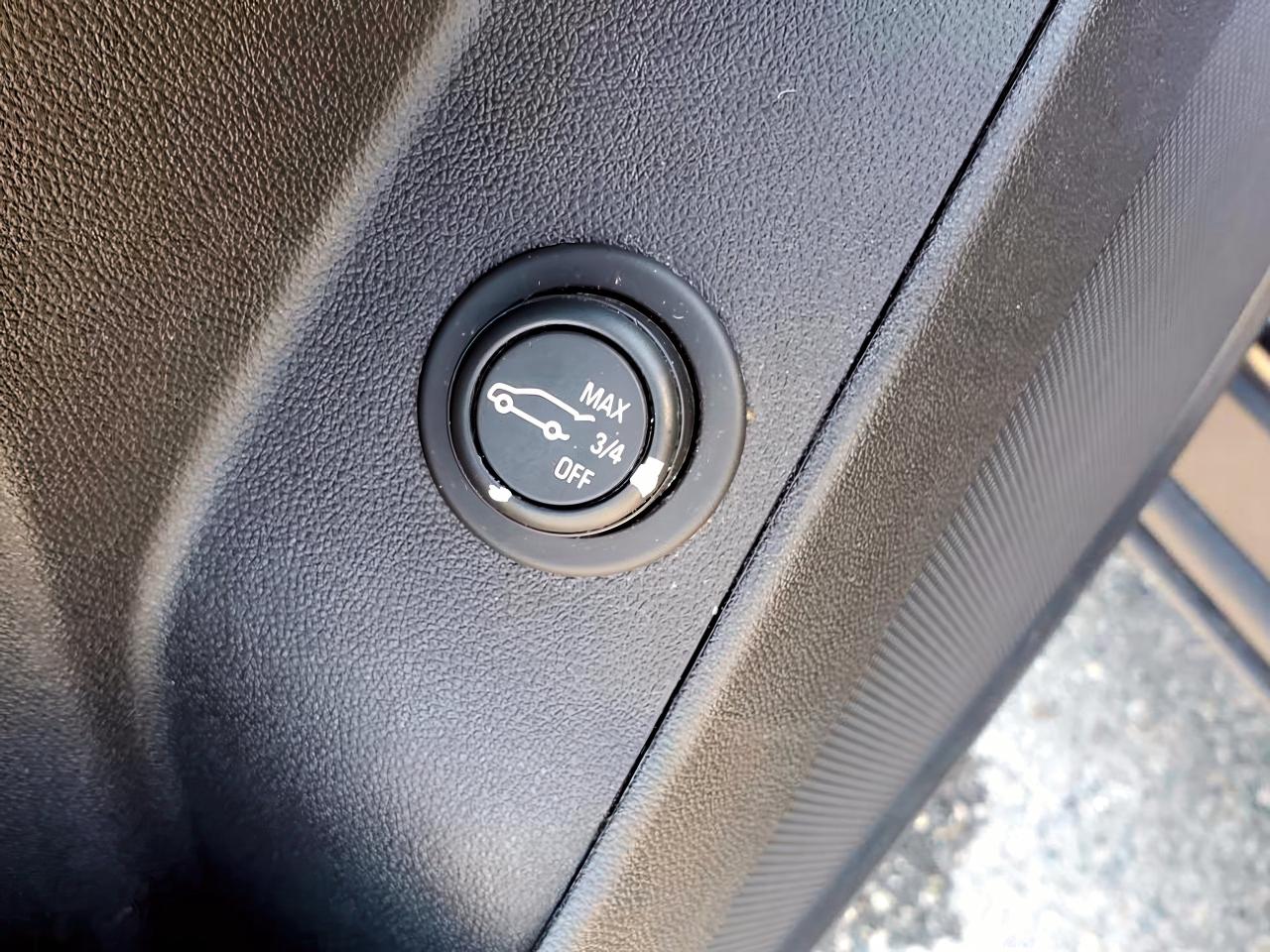 2018 Chevrolet Equinox LT-PANORAMIC SUNROOF-REMOTE START-HEATED SEATS - Photo #19