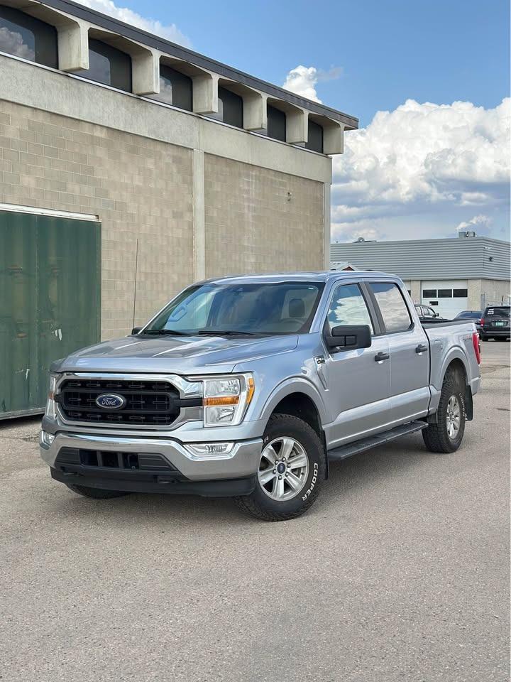 2021 Ford F-150 XLT - Photo #2