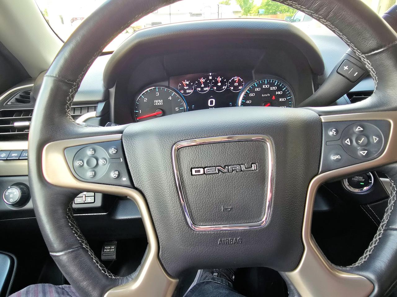 2018 GMC Yukon Denali - Photo #13