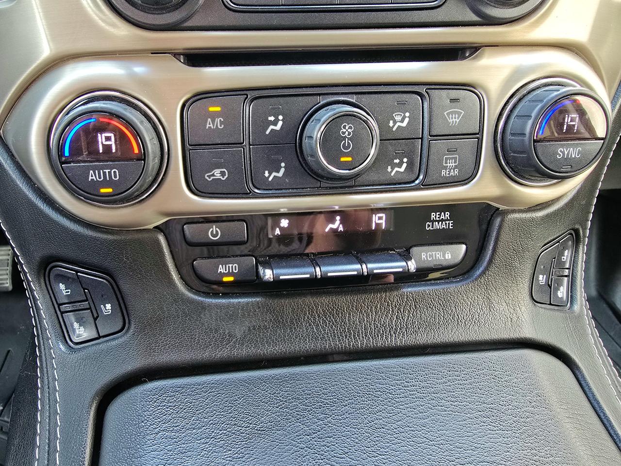 2018 GMC Yukon Denali - Photo #28