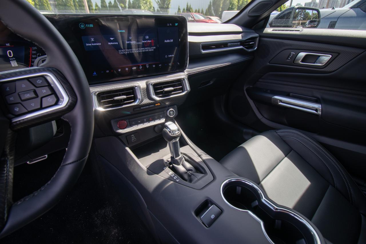 2025 Ford Mustang EcoBoost Premium Fastback Photo5