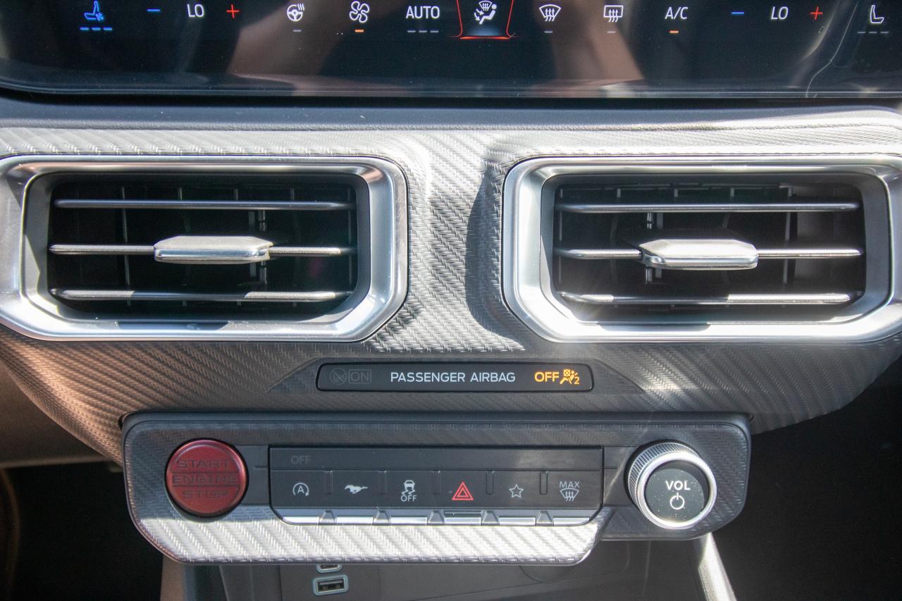 2025 Ford Mustang EcoBoost Premium Fastback Photo5