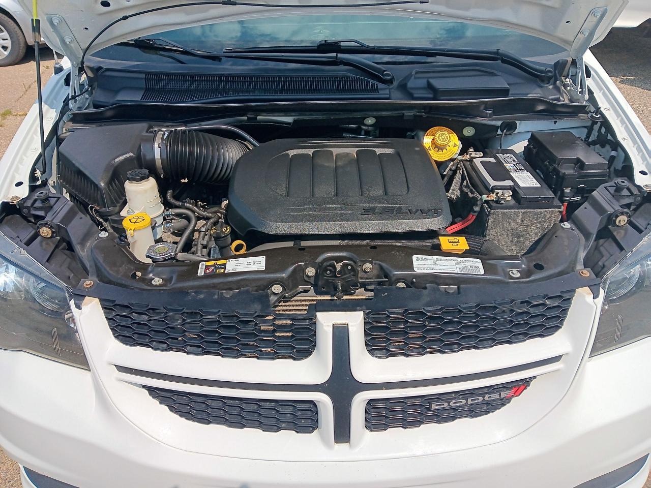 2020 Dodge Grand Caravan GT, Leather, Remote, Power Doors, BU Cam, Htd Seat - Photo #4