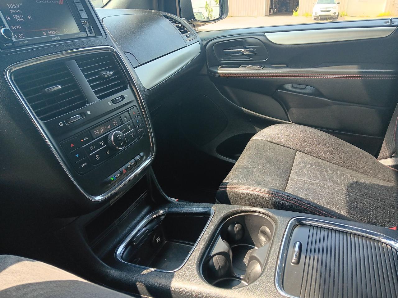 2020 Dodge Grand Caravan GT, Leather, Remote, Power Doors, BU Cam, Htd Seat - Photo #23