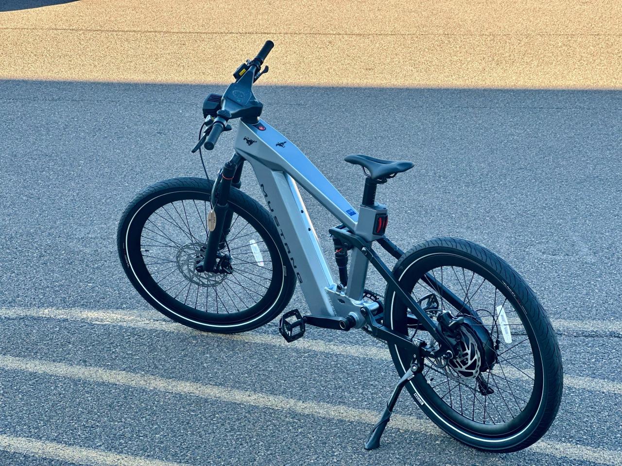 2025 Ford Mustang EBIKE SIZE MEDIUM Photo5