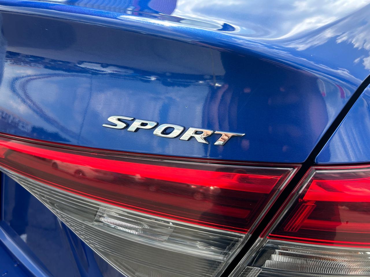 2022 Honda Civic Sport - Photo #4