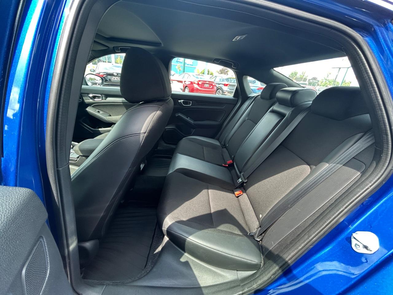 2022 Honda Civic Sport Photo2