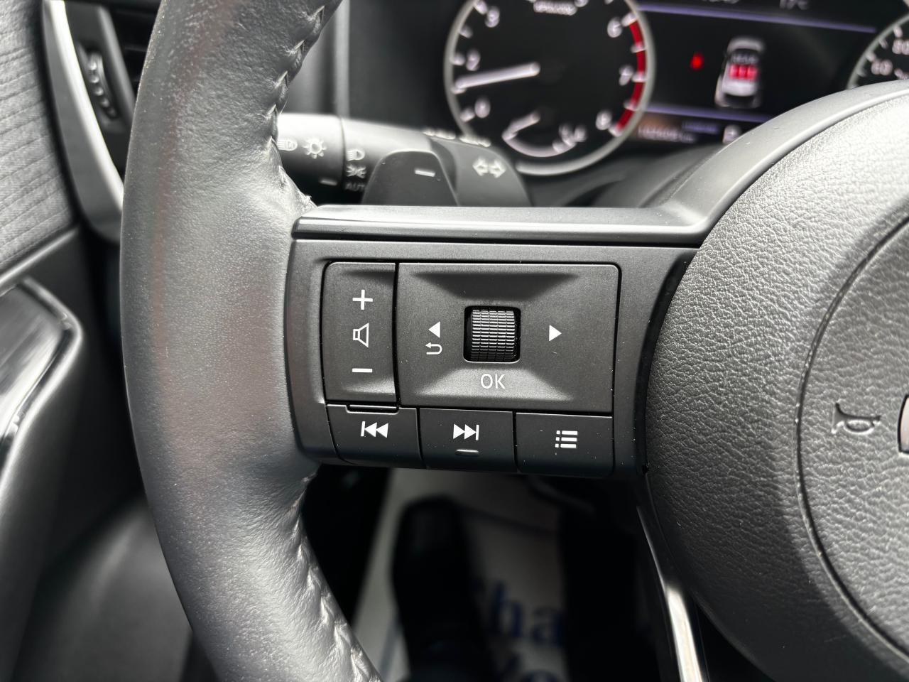 2023 Nissan Rogue S - Photo #12