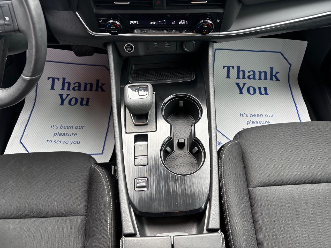 2023 Nissan Rogue S - Photo #9