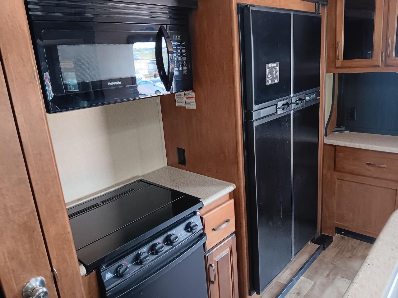 2017 GRAND DESIGN Reflection 315 RLTS 38 foot sleeps 6 4 Season wint - Photo #15
