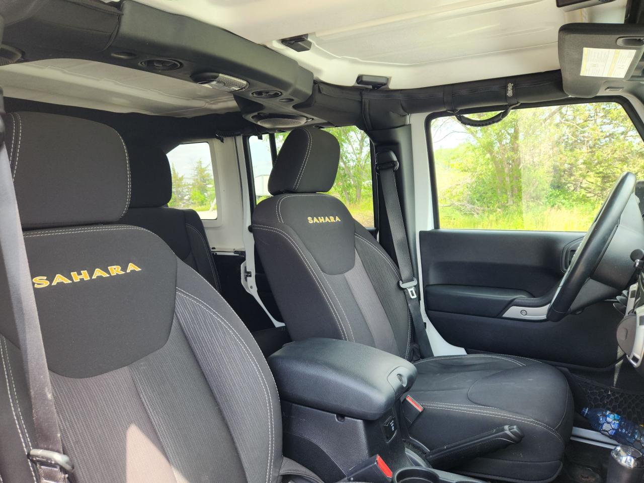2014 Jeep Wrangler Sahara Photo23