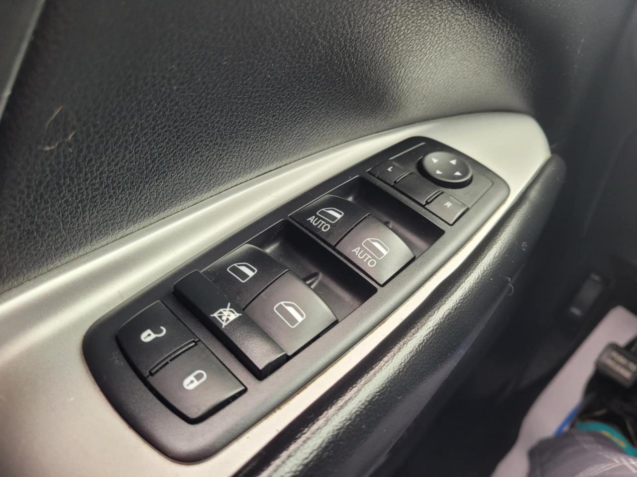 2017 Dodge Journey SXT Photo34