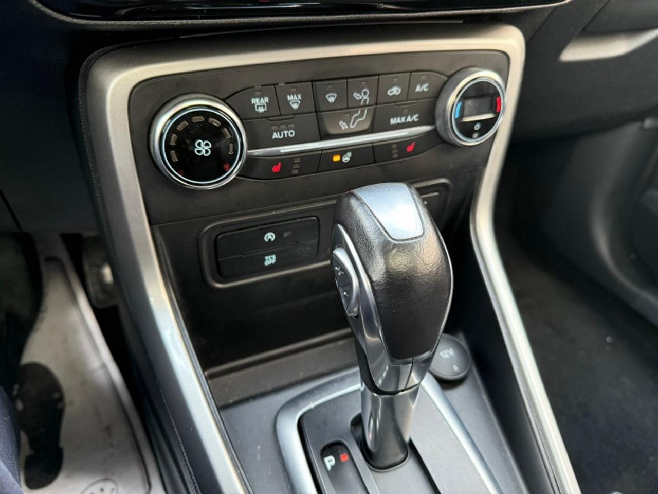 2019 Ford EcoSport TITANIUM/2ND SET OF WHEELS/LEATHER/SUNROOF/NAVI - Photo #19