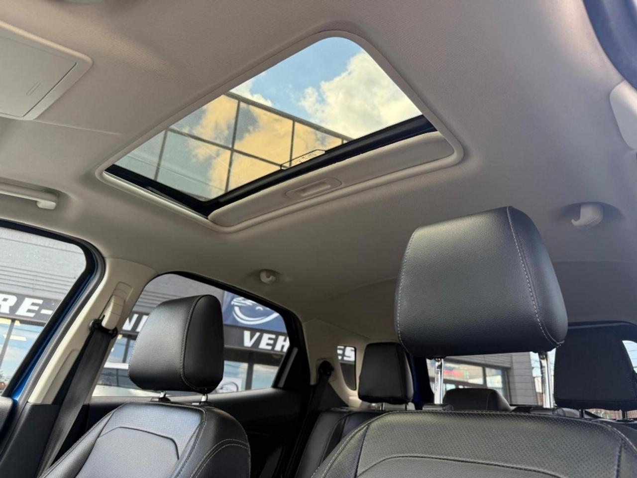2019 Ford EcoSport TITANIUM/2 SETS OF WHEELS/ LEATHER/ SUNROOF/ NAVI - Photo #12