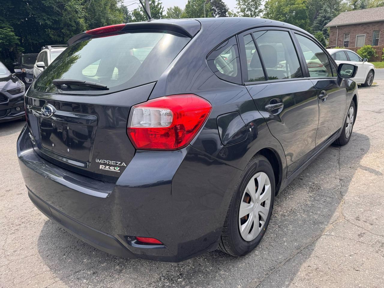 2016 Subaru Impreza 2.0i - Photo #7