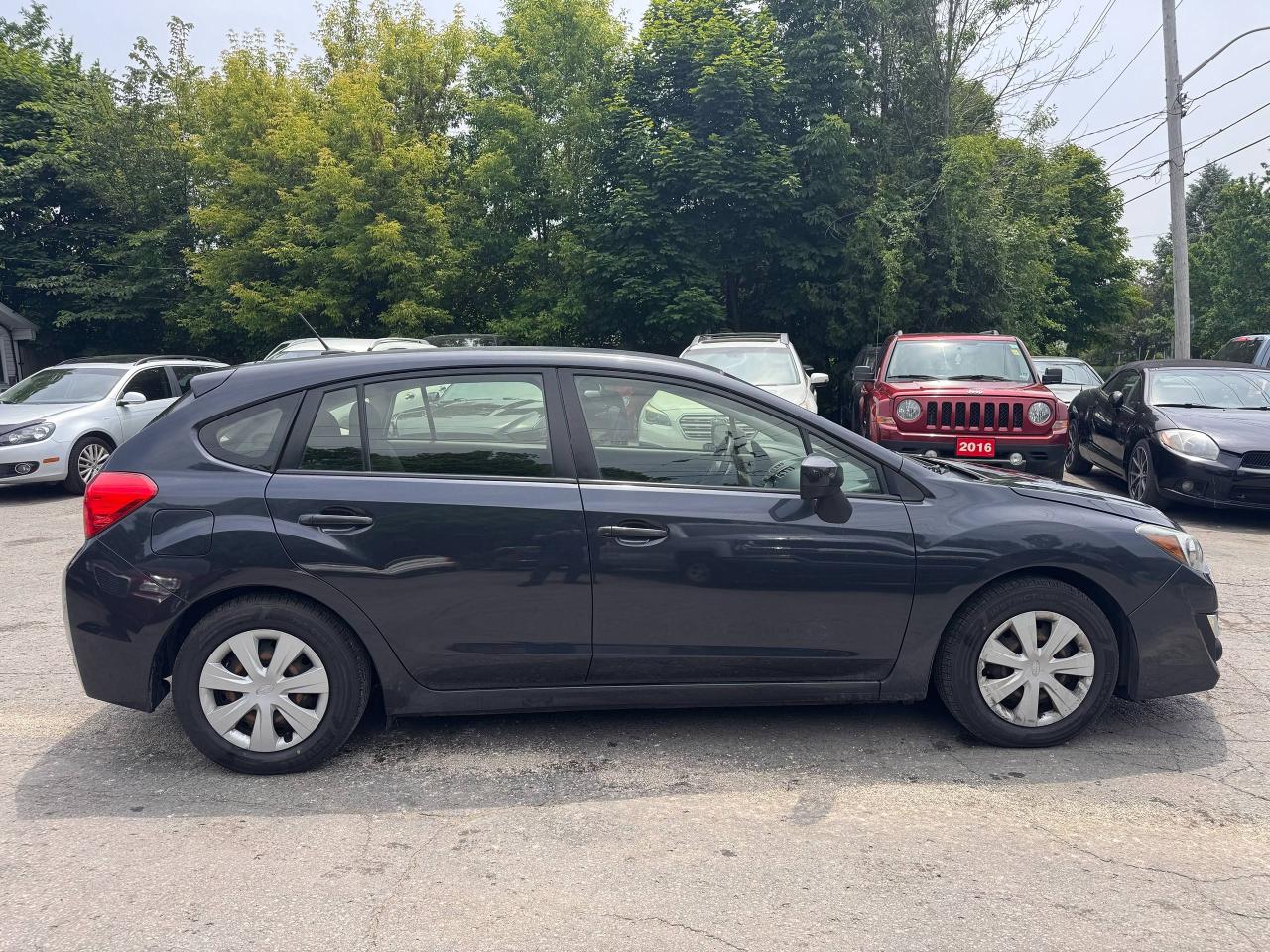 2016 Subaru Impreza 2.0i - Photo #8