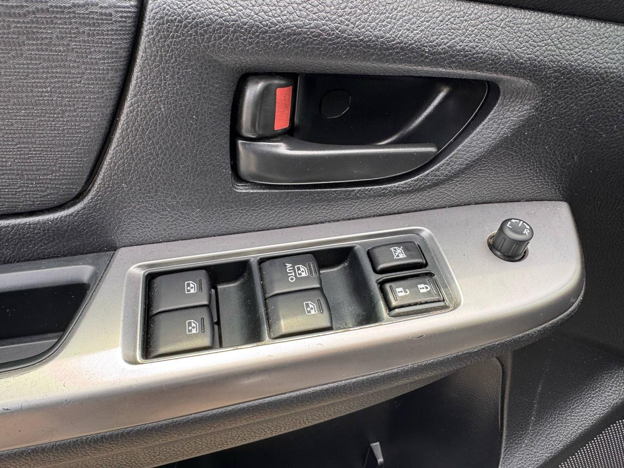 2016 Subaru Impreza 2.0i - Photo #15