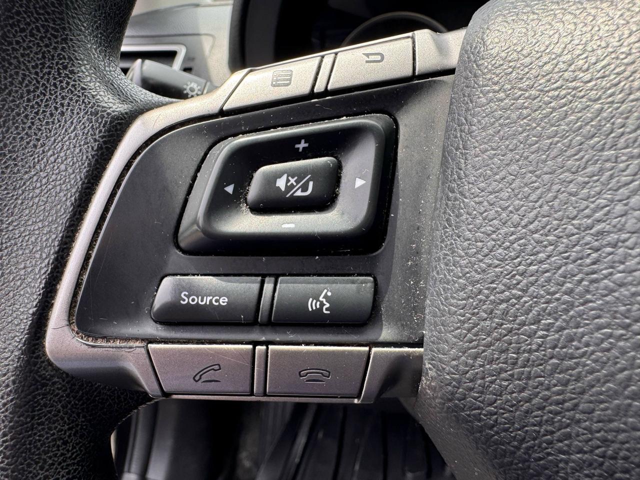 2016 Subaru Impreza 2.0i - Photo #17