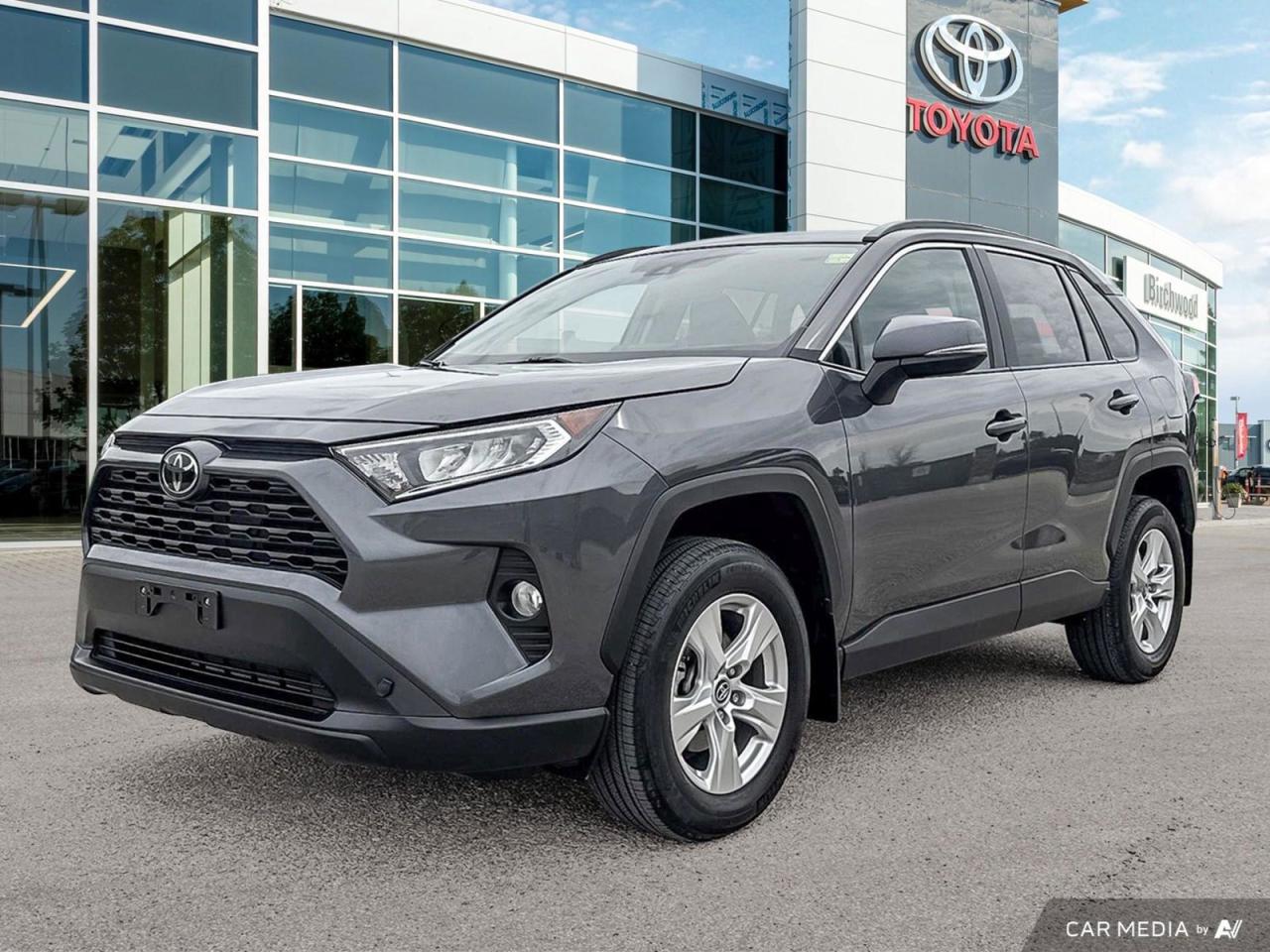 Used 2020 Toyota RAV4 XLE | CPO | Local | CarPlay | Moonroof | for sale in Winnipeg, MB