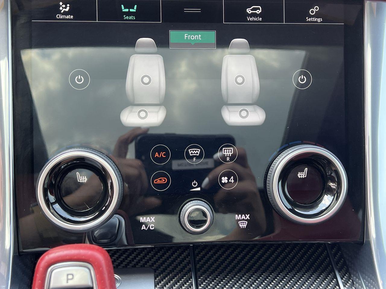 2020 Land Rover Range Rover Sport SVR AWD,  MOONROOF, HEATED LEATHER SEATS, POWER LIFTGATE, BACK UP CAM, NAV!! Photo