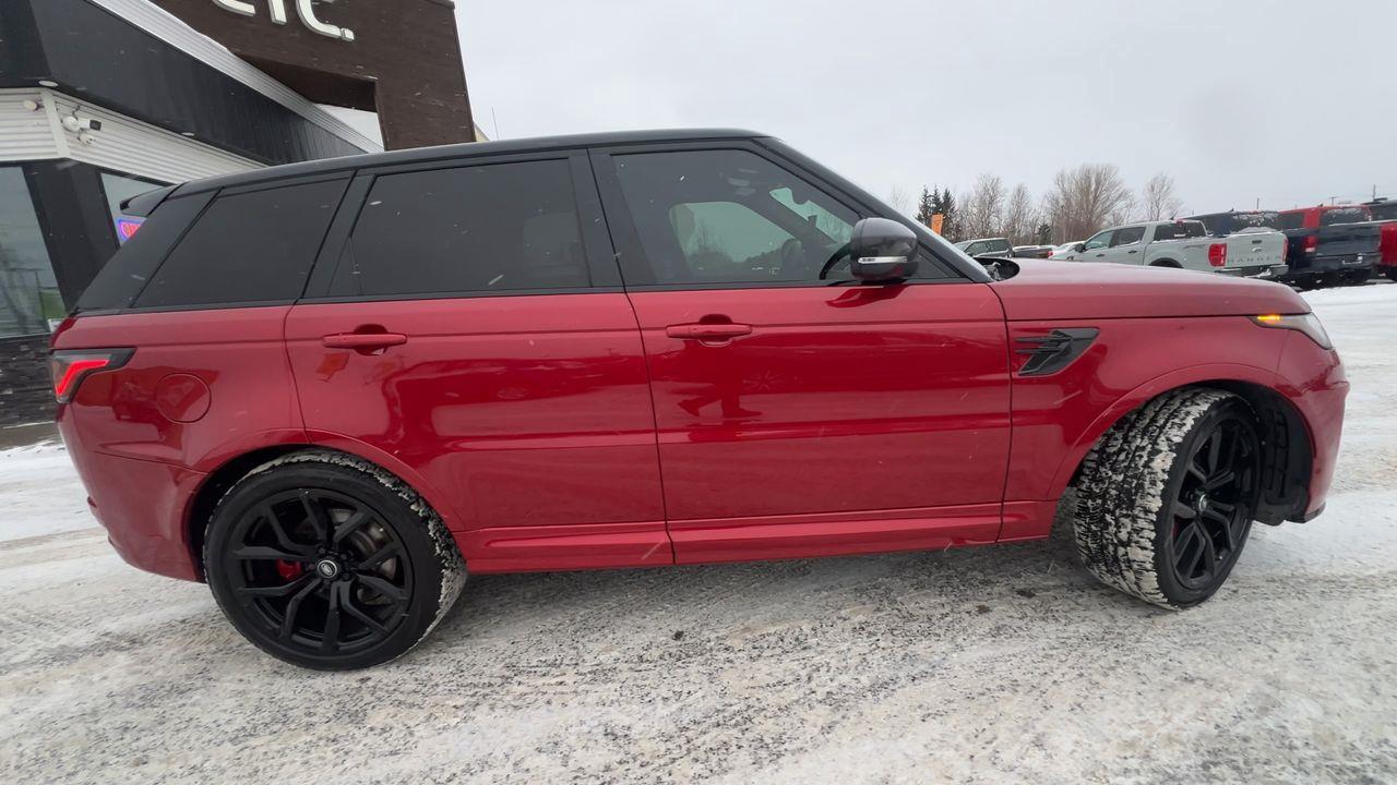 2020 Land Rover Range Rover Sport SVR AWD,  MOONROOF, HEATED LEATHER SEATS, POWER LIFTGATE, BACK UP CAM, NAV!! Photo