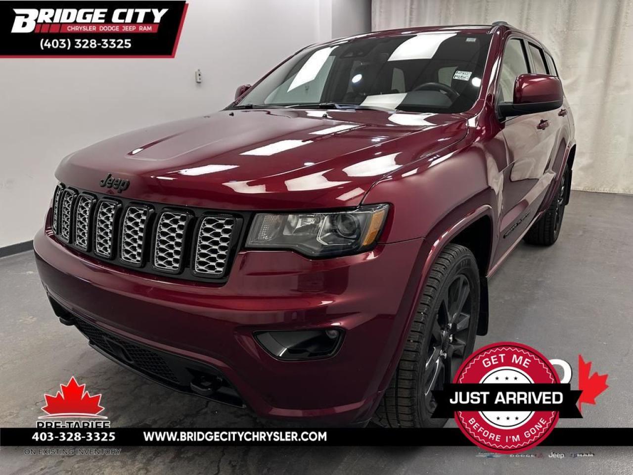 Used 2021 Jeep Grand Cherokee Laredo 3.6L V6 - Trailer Tow Pkg - Leather - Sunroof - Alpine Sound - 4x4 for sale in Lethbridge, AB