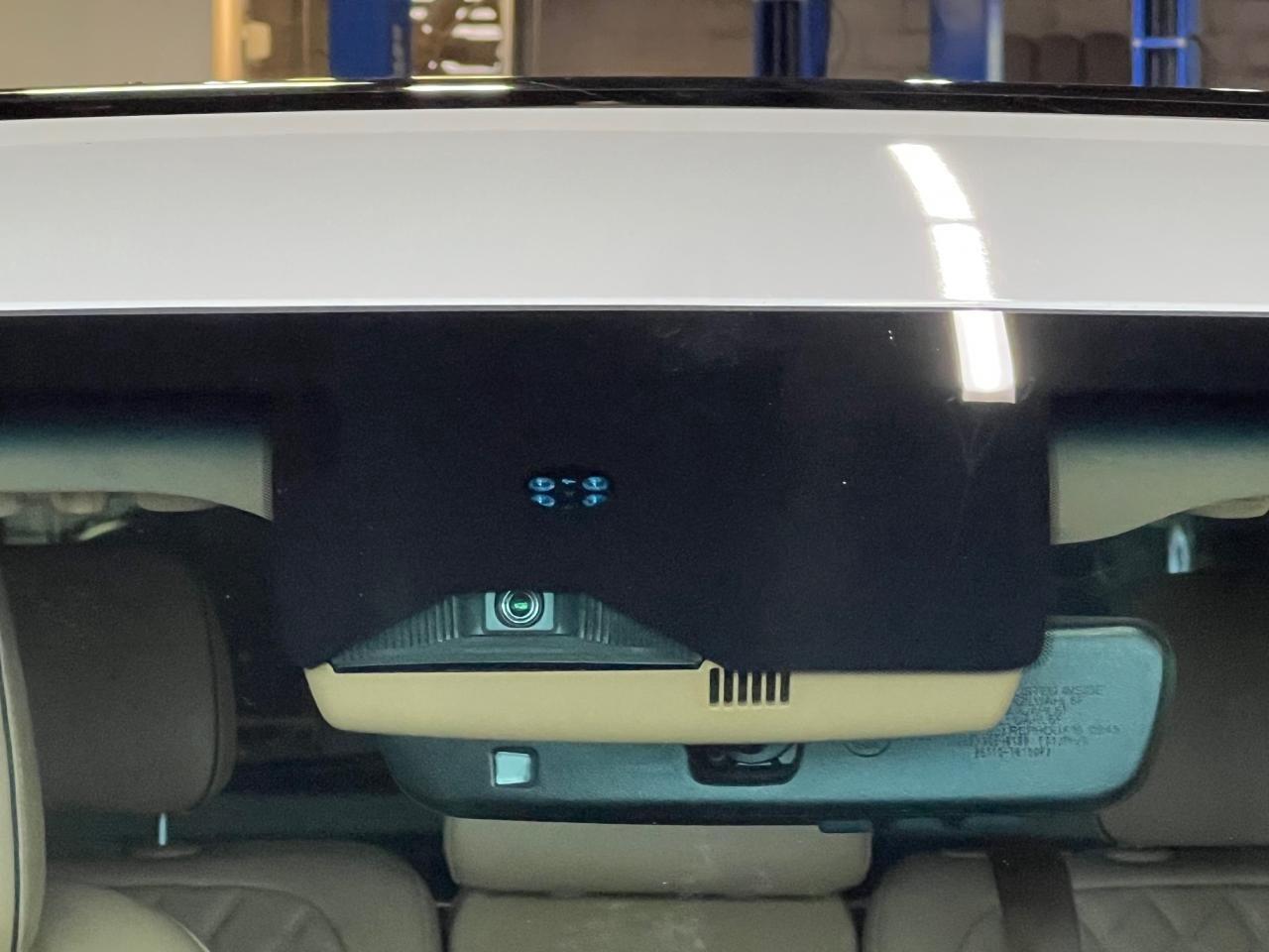 12658923