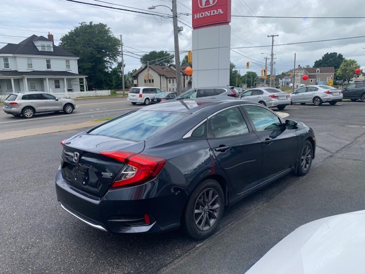 2020 Honda Civic Sedan EX Photo