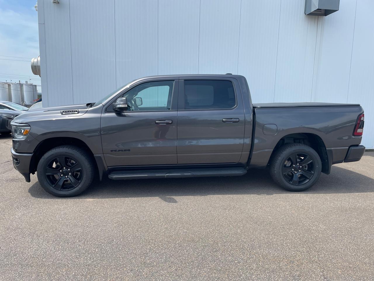 2022 RAM 1500 SPORT Photo1