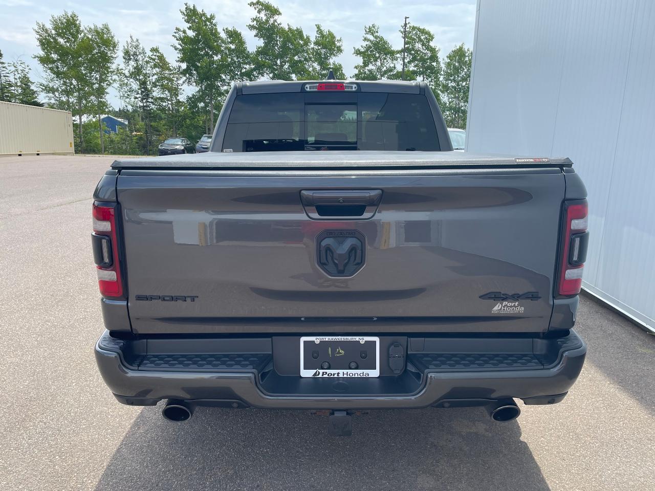 2022 RAM 1500 SPORT Photo4