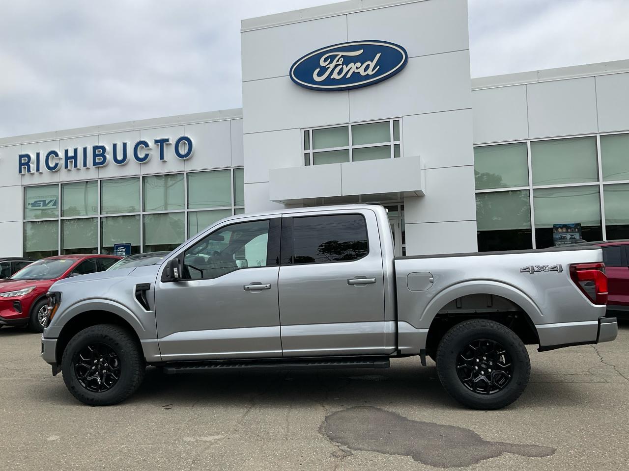 2025 Ford F-150 XLT Photo5