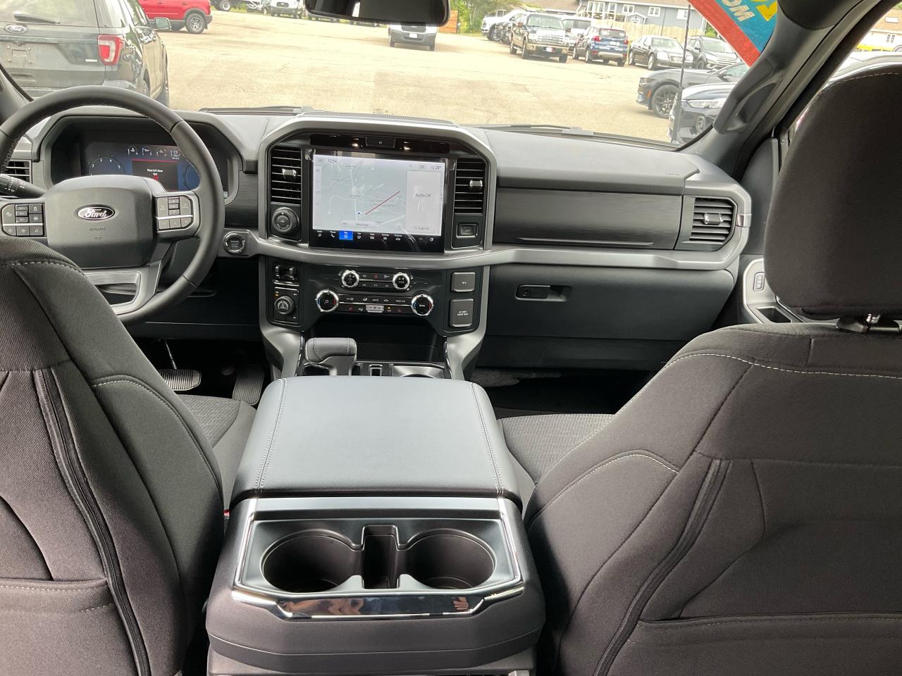2025 Ford F-150 XLT Photo5