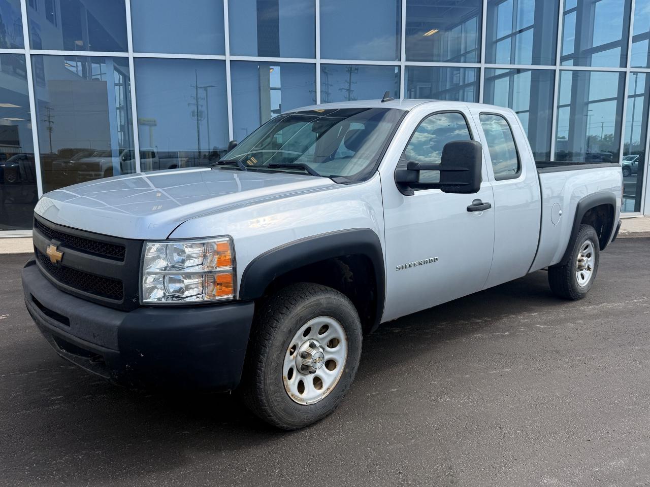 Used 2013 Chevrolet Silverado 1500 2WD Ext Cab 143.5  WT for sale in Moose Jaw, SK